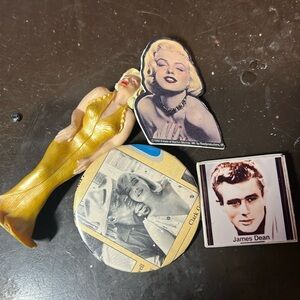 Vintage Marylin Monroe mixed pins